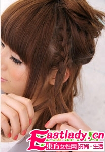 巧編小麻花辮 打造時尚發(fā)型