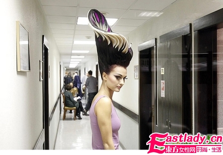 莫斯科另類發(fā)型秀 雷過Lady GaGa