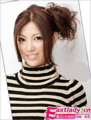 超實(shí)用顯瘦韓式盤(pán)發(fā)技巧