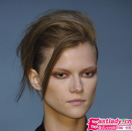 不剪短發(fā)變身 美少年