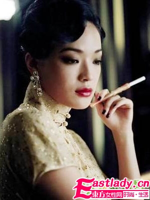 明星復(fù)古發(fā)型 品最美女人味