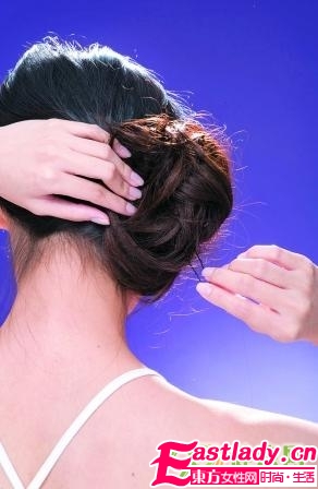 居家也時(shí)尚 DIY韓式風(fēng)情小發(fā)髻