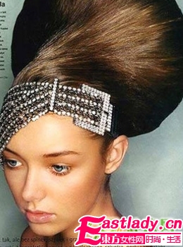 驚艷風情 復古盤發(fā)的高貴