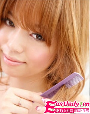 DIY時尚 長發(fā)變短發(fā)圖解4步驟
