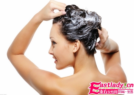 頭皮屑怎么辦 輕松洗掉它們