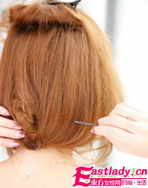 DIY時尚 長發(fā)變短發(fā)圖解4步驟