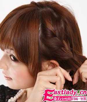 DIY華麗感嫵媚新年韓式盤發(fā)