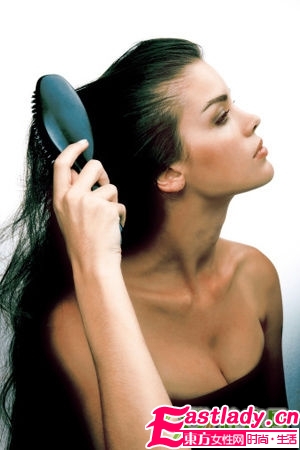 專家分享夏季護(hù)發(fā)妙招 拒絕頭屑油膩