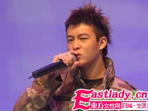 盤點(diǎn)陳冠希經(jīng)典時(shí)尚潮流發(fā)型