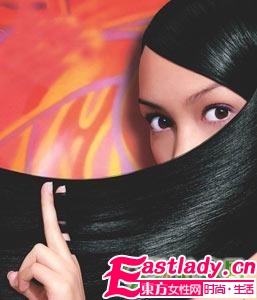 頭發(fā)容易出油 護(hù)發(fā)素少用為妙