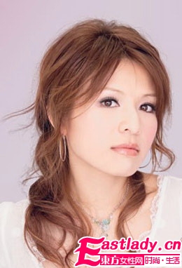 達(dá)人打造浪漫法式公主頭圖解