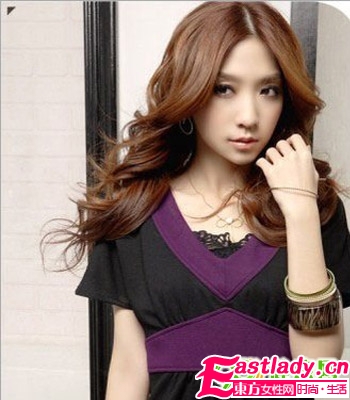 超顯氣質(zhì) 迷人外翻卷發(fā)修飾胖臉型