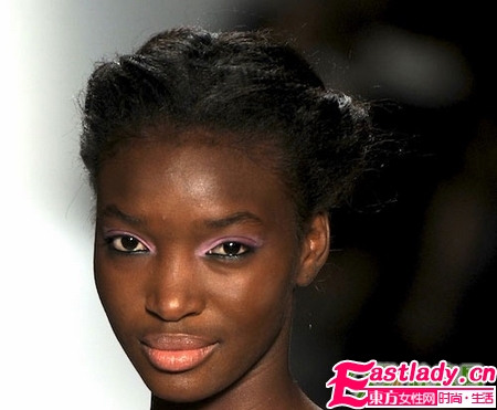 劉海剪壞了怎么辦 6招更時(shí)尚