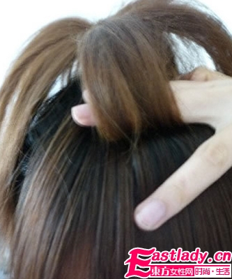 中長發(fā)怎么扎花苞頭
