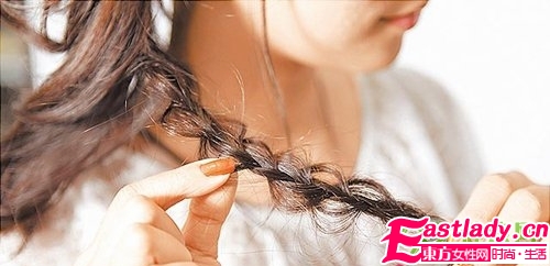 優(yōu)雅斜垂馬尾編發(fā)的編法圖解步驟