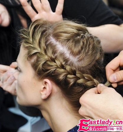 唯美法式麻花辮編發(fā)發(fā)型