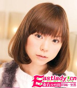 三角臉型的絕妙發(fā)型設(shè)計