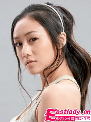 達人教你巧搭發(fā)箍的時尚秘訣