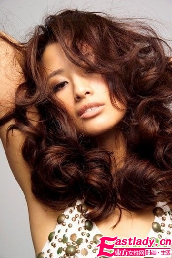 嫵媚時尚淑女長發(fā)造型大盤點