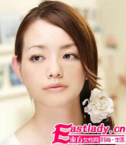 超顯氣質(zhì)的5款日系淑女扎發(fā)