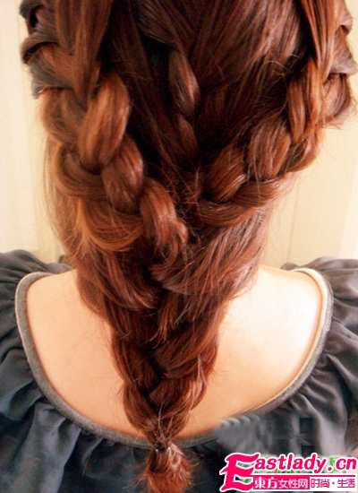 初秋韓式氣質(zhì)編發(fā)的編法步驟圖解