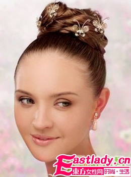 魅力獨特 7款美麗新娘盤發(fā)步驟