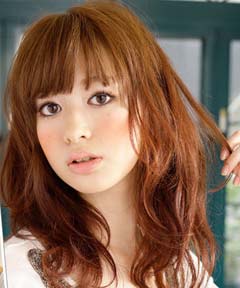 DIY卷梨花頭發(fā)型 卷發(fā)棒卷出個性