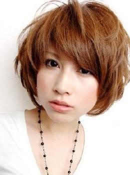 2011年十款女生短發(fā)發(fā)型設計