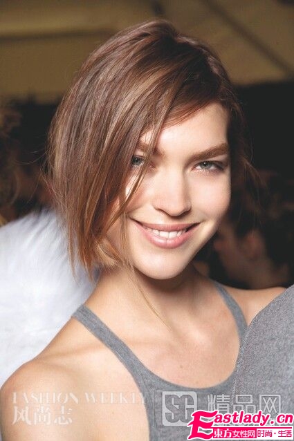 百搭人氣劉海發(fā)型 讓你大臉變小臉