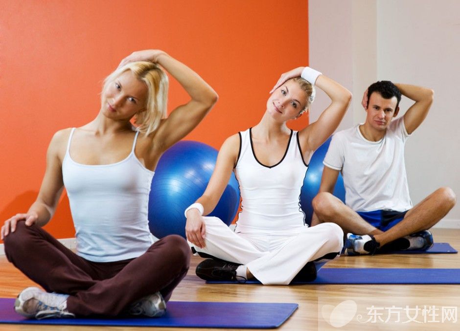 快速瘦大腿瑜伽動作 兩招甩掉大象腿