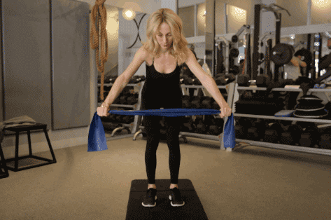 8式瑜伽豐胸法 讓你呈現(xiàn)傲人雙峰