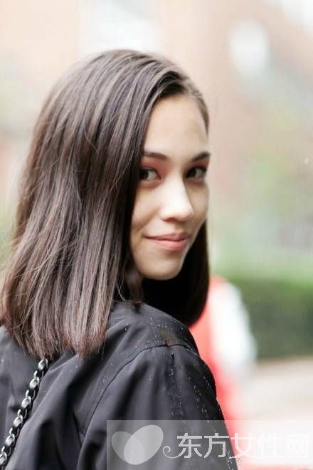 兔子眼妝美過水原希子 12歲日法混血模特顏值逆天