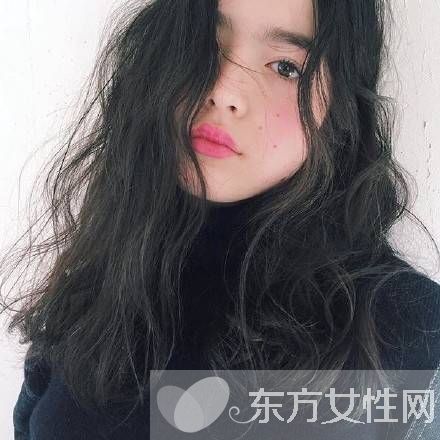 兔子眼妝美過水原希子 12歲日法混血模特顏值逆天