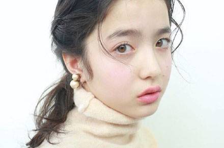 兔子眼妝美過水原希子 12歲日法混血模特顏值逆天