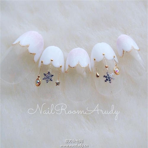 我們就要高調(diào) 超驚艷的圣誕美甲設計