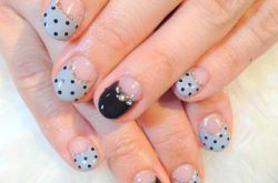 創(chuàng)可貼居家美甲好幫手 輕松在家DIY多種美甲款式