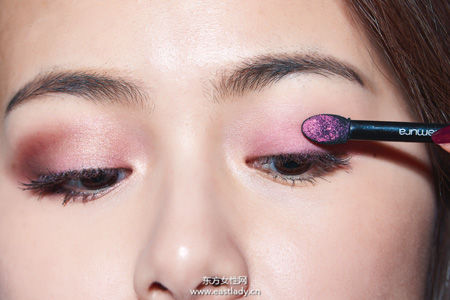 白玫瑰金3D眼 擺脫冬日沉重感