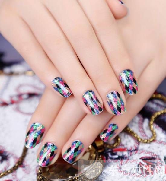 換季想時髦 那就趕緊來一款 格子甲 吧