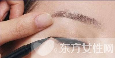 怎么畫眼線更好看 初學者必看的眼線N種畫法