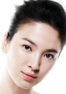 正確使用隔離霜修飾瞼部妝容