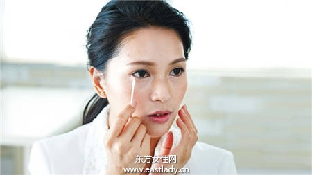 超好用的補(bǔ)妝單品 出門帶這些就夠了