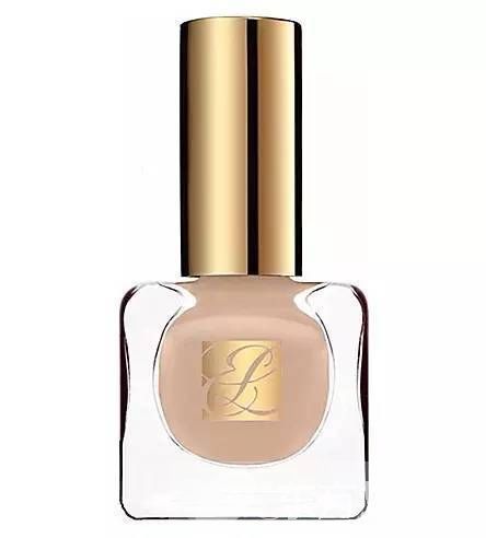 這個(gè)冬天妝容怎么畫才美 不如試下這些彩妝品