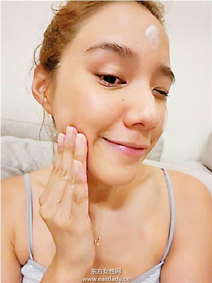 美妝達(dá)人分享偽素顏化妝技巧