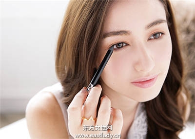 看女星們的睡醒妝 素顏也很美