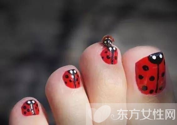 超人氣腳部美甲圖案 聽說夏天跟涼鞋更配哦