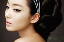 單眼皮怎么化妝更迷人 彰顯電眼魅力