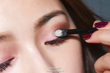 白玫瑰金3D眼 擺脫冬日沉重感