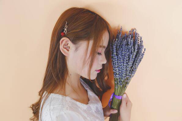 怎樣化妝更 減齡  教你少女妝畫起來