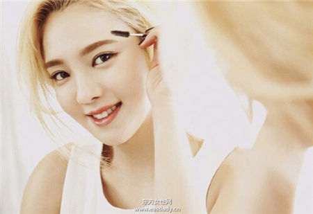 畫眉毛一高一低太難看 這3個原因一定要避免