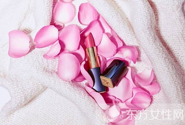 雅詩蘭黛傾慕系列口紅 攜手劉雯呈現(xiàn)全新唇膏